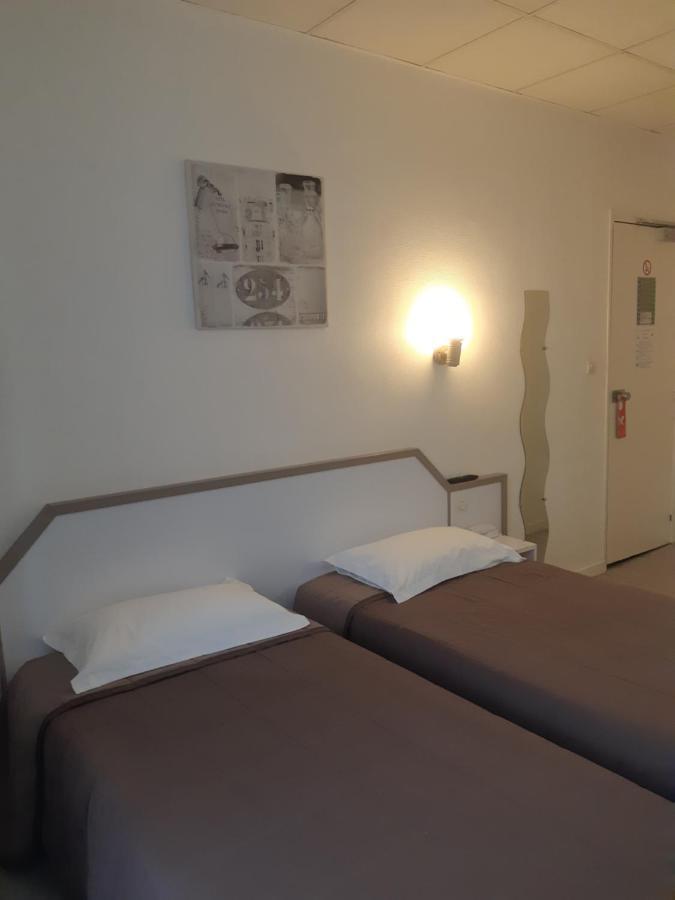 Hotel De La Croix De Malte شيربوغ أون كوتننتين المظهر الخارجي الصورة
