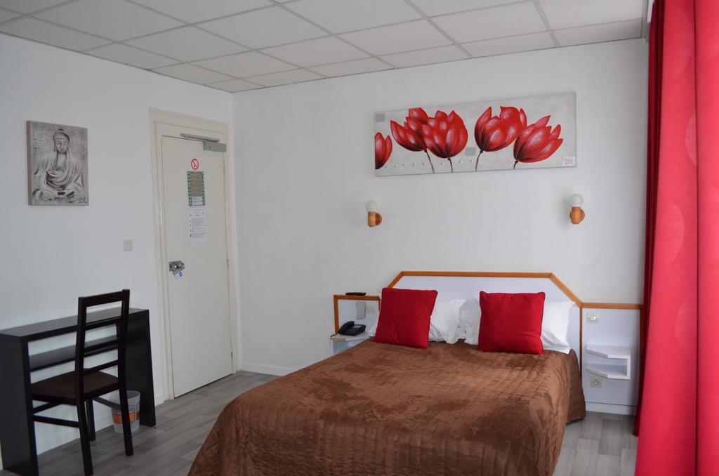 Hotel De La Croix De Malte شيربوغ أون كوتننتين المظهر الخارجي الصورة