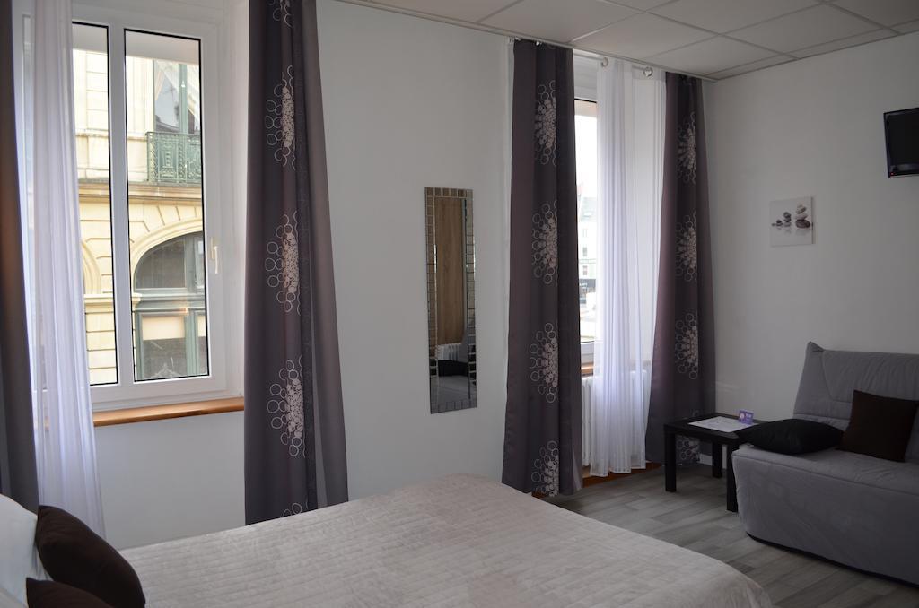 Hotel De La Croix De Malte شيربوغ أون كوتننتين الغرفة الصورة